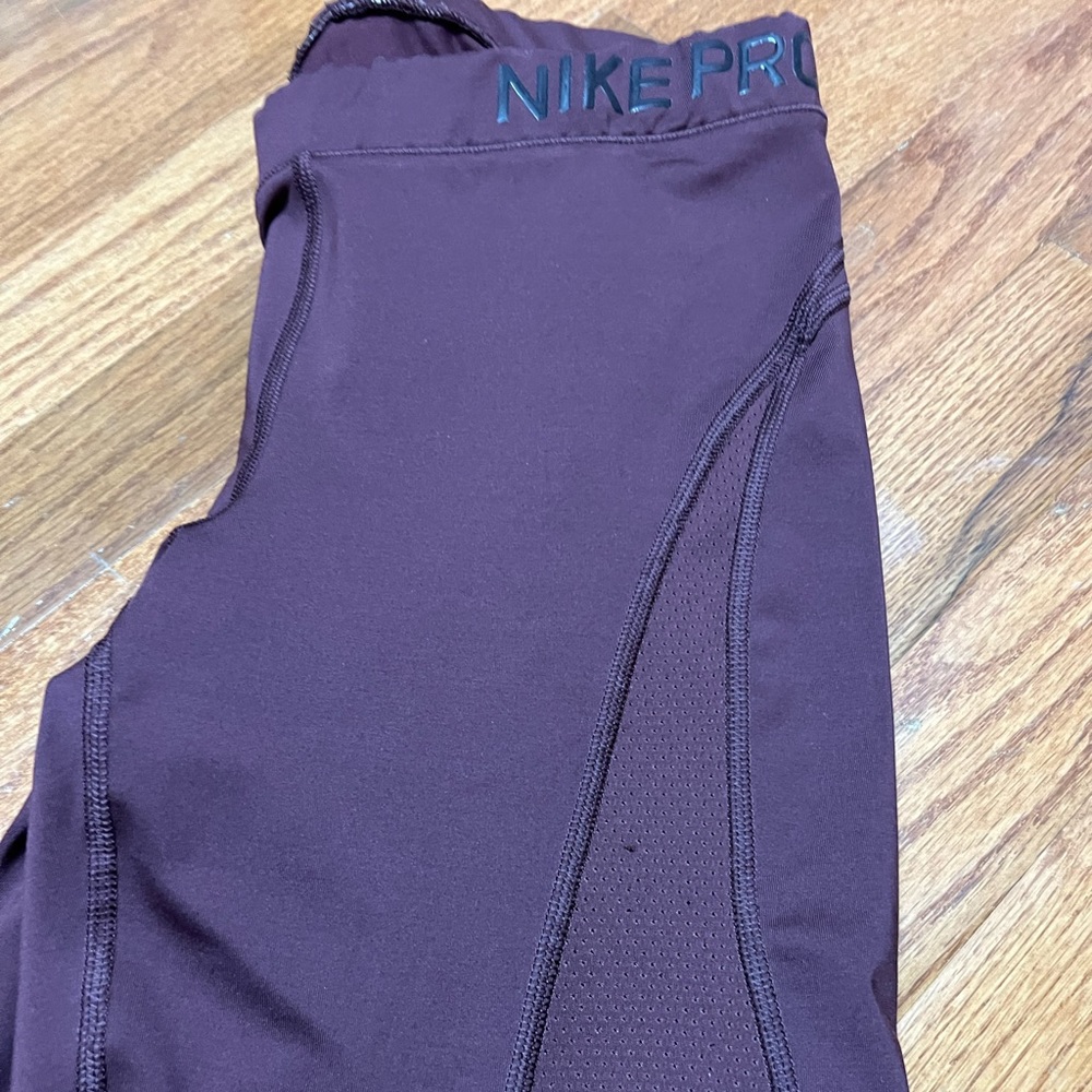 Nike Pro- Maroon (egg plant) Leggings